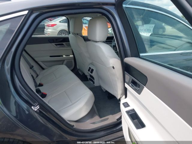 2016 JAGUAR XF SAJBD4BV8GCY22729 Photo 7