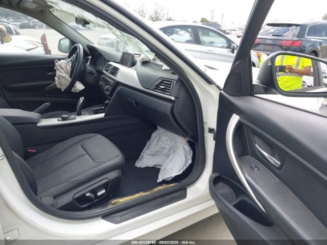 2018 BMW 320I WBA8E1G54JNU91136 Photo 4