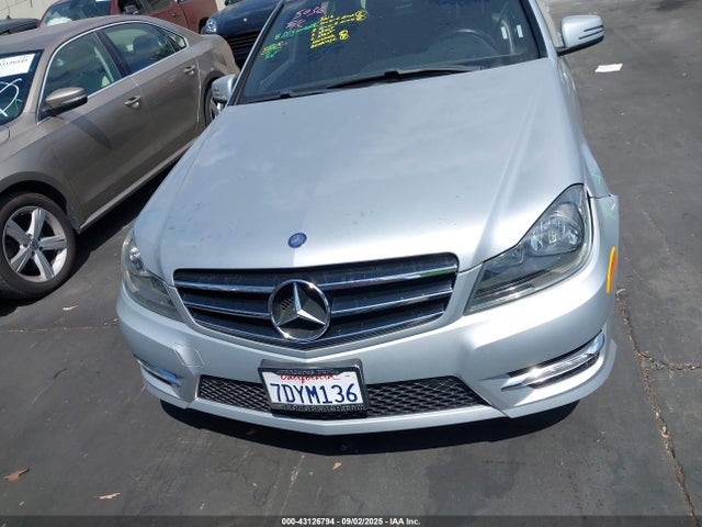 Mercedes-Benz C-Class 2014 WDDGF4HB3EG251447 Image 13