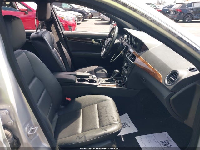 Mercedes-Benz C-Class 2014 WDDGF4HB3EG251447 Image 5