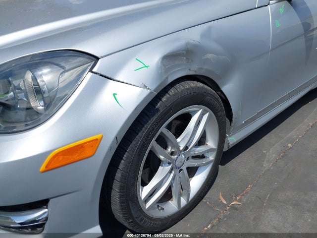 Mercedes-Benz C-Class 2014 WDDGF4HB3EG251447 Image 6