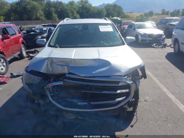 3GKALVEV8LL188582 GMC lyx