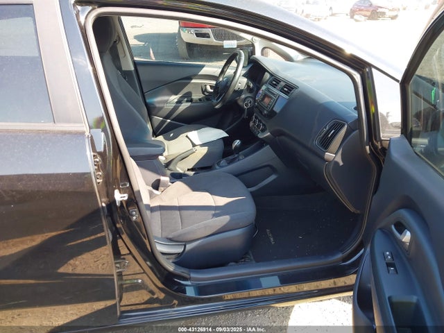 KIA gamma 2016 KNADN4A35G6676404 Image 5