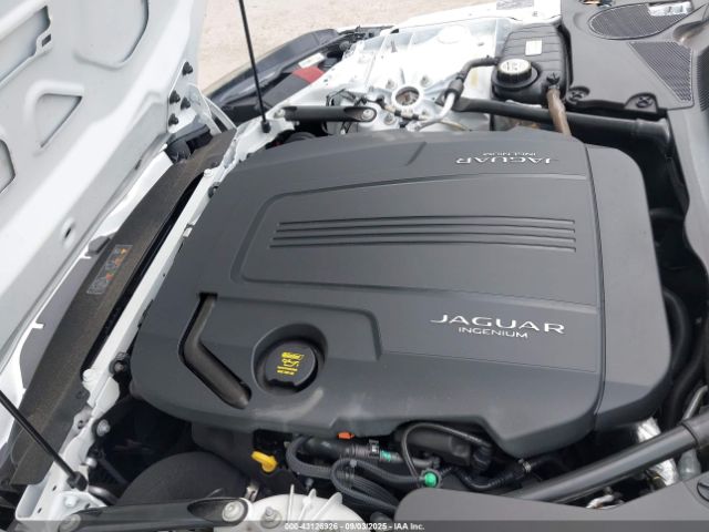 2019 JAGUAR F-TYPE SAJDD1GX1KCK60117 Photo 9