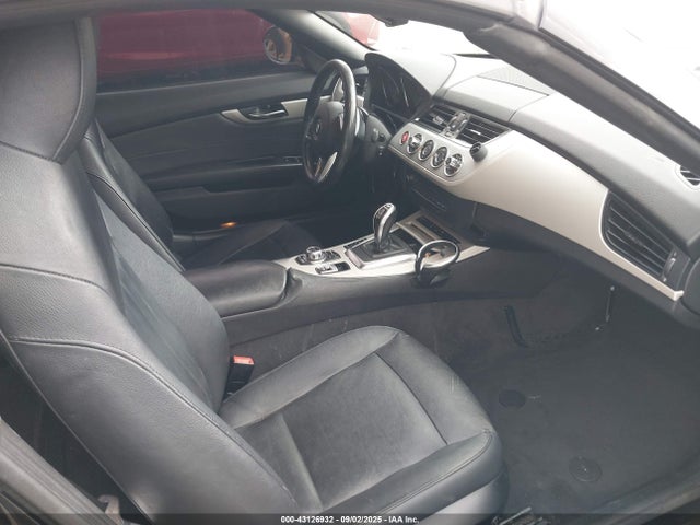 BMW Z4 2015 WBALL5C52FP556798 Image 5