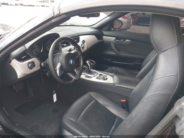 BMW Z4 2015 WBALL5C52FP556798 Image 8