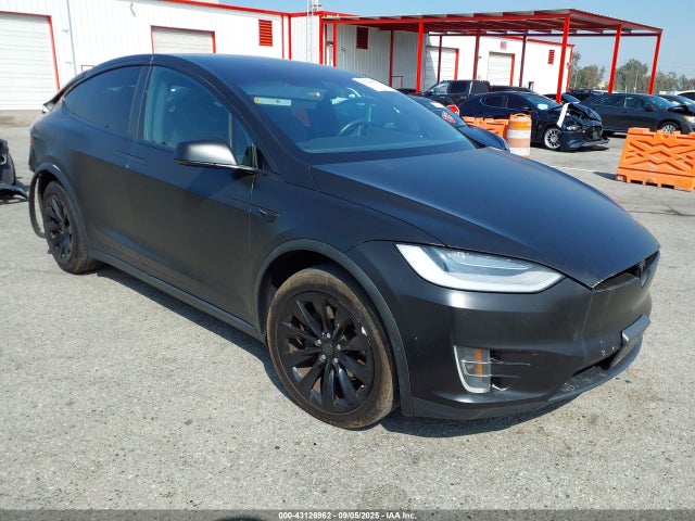 2020 TESLA MODEL X 5YJXCBE20LF304205 Photo 0