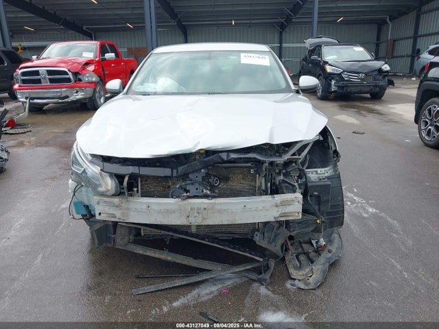 1N4BL4BV7LC209549 Nissan 2020