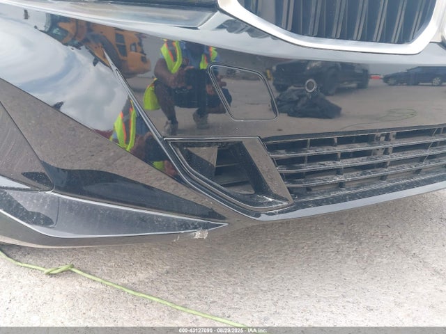 3MW39FF09R8E11488 BMW 330e