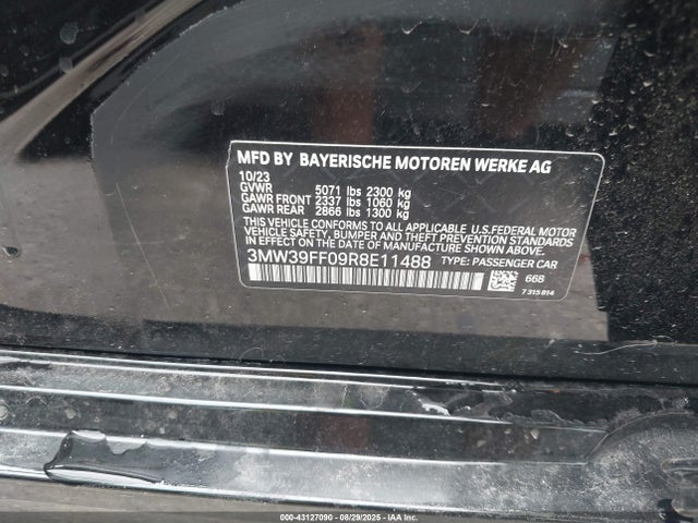 3MW39FF09R8E11488 BMW 330e