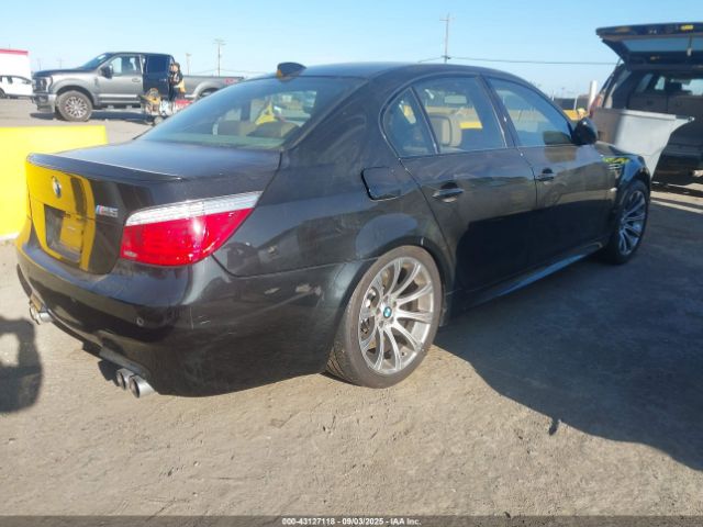 2008 BMW M5 WBSNB93548CX09674 Photo 3