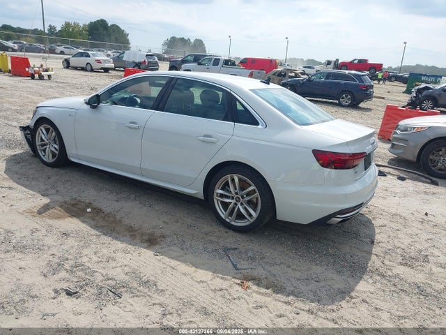 2022 AUDI A4 WAUEAAF49NN015008 Photo 2