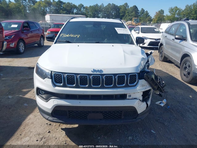 Jeep Compass 2024 3C4NJDBN6RT606793 Image 12