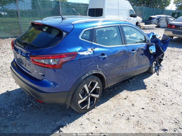 JN1BJ1CW2MW438388 Nissan ROGUE SPORT