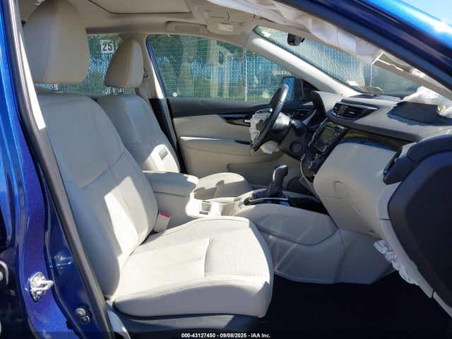JN1BJ1CW2MW438388 Nissan ROGUE SPORT