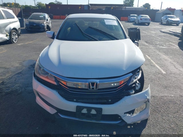 1HGCR2F36GA028570 Honda k24w1