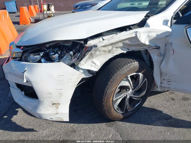 1HGCR2F36GA028570 Honda k24w1