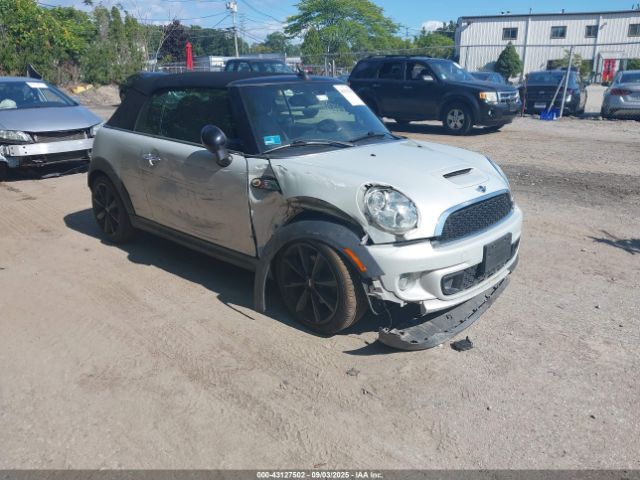 2015 MINI CONVERTIBLE WMWZP3C51FT299000 Photo 0