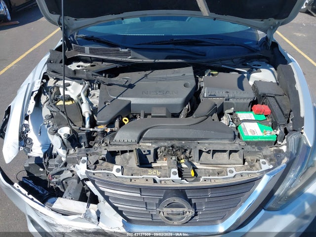 1N4AL3AP9GC282551 Nissan 2016