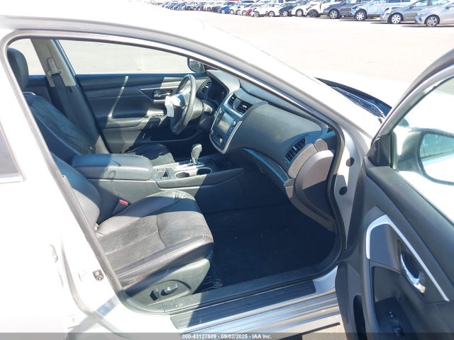 1N4AL3AP9GC282551 Nissan 2016