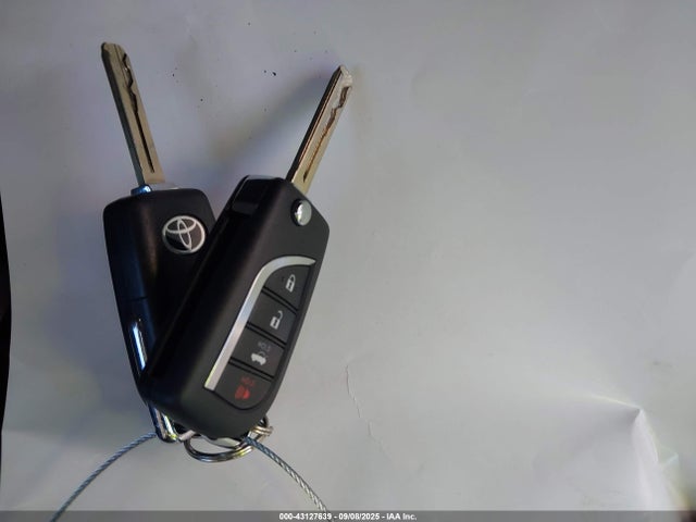 JTDBCMFE9P3019861 Toyota 2zr-fxe, 1vm
