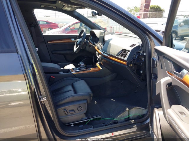 2024 AUDI Q5 WA1E2AFY7R2119033 Photo 4