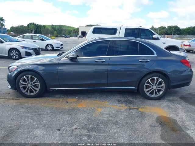 43127828 :رقم المزاد ، 55SWF4JB8GU128710 vin ، 2016 Mercedes-benz C 300 مزاد بيع