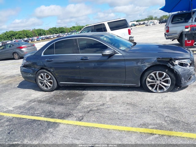 43127828 :رقم المزاد ، 55SWF4JB8GU128710 vin ، 2016 Mercedes-benz C 300 مزاد بيع
