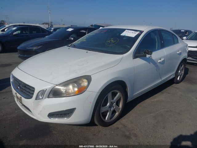 2012 VOLVO S60 YV1622FSXC2081732 Photo 1