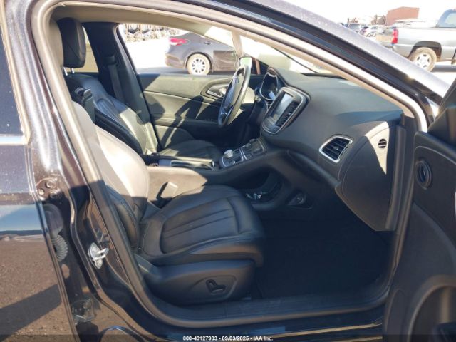 2017 CHRYSLER 200 1C3CCCAB2HN510004 Photo 4
