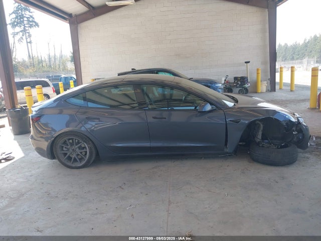 5YJ3E1EB4NF274079 Tesla MODEL 3