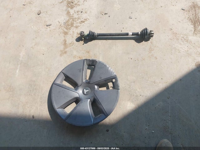 5YJ3E1EB4NF274079 Tesla MODEL 3