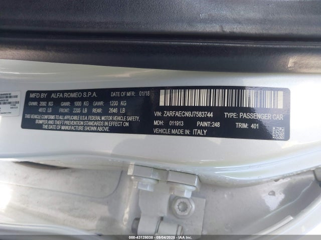 Alfa Romeo 2018 2018 ZARFAECN9J7583744 Image 9