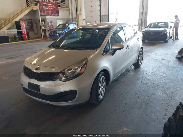 KIA dohc gamma 2015 KNADM4A34F6487275 Image 2