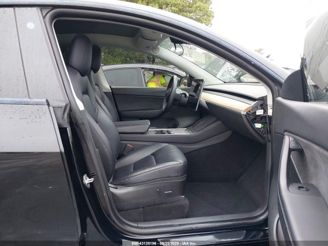 2022 TESLA MODEL Y 7SAYGDEE0NF385324 Photo 4