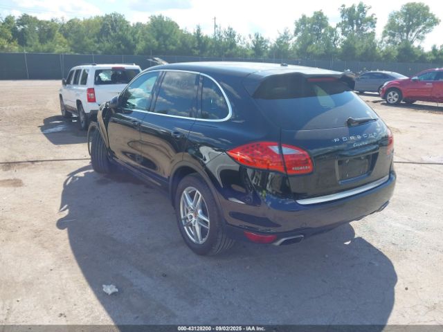 2013 PORSCHE CAYENNE WP1AA2A24DLA11163 Photo 2