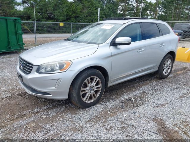 2016 VOLVO XC60 YV4612RK4G2784444 Photo 1