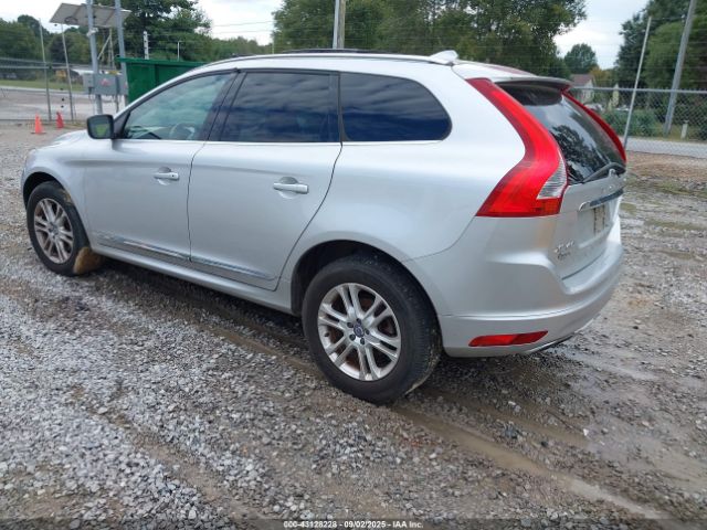 2016 VOLVO XC60 YV4612RK4G2784444 Photo 2