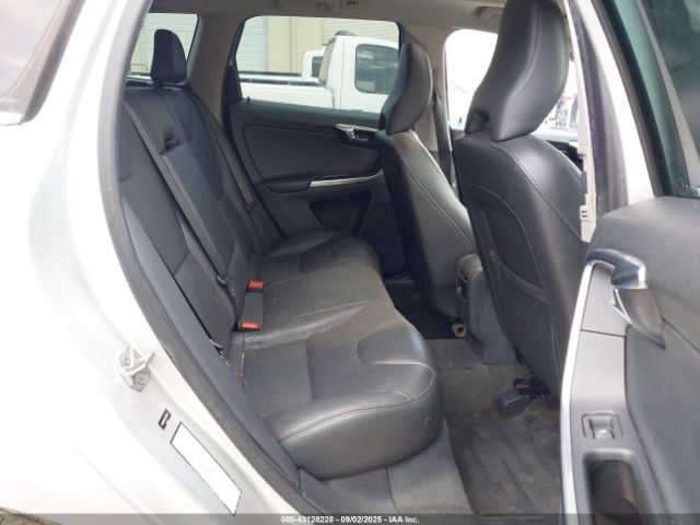 2016 VOLVO XC60 YV4612RK4G2784444 Photo 7