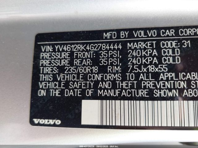 2016 VOLVO XC60 YV4612RK4G2784444 Photo 8