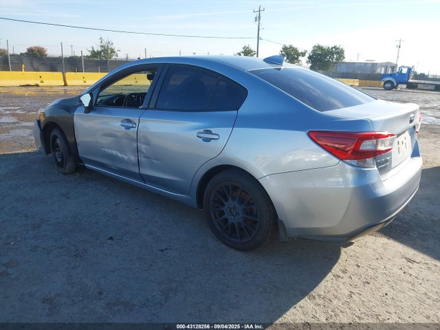 Subaru na 2017 4S3GKAD68H3611434 Image 3