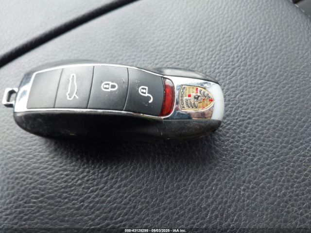 2016 PORSCHE PANAMERA E-HYBRID WP0AD2A70GL041155 Photo 10