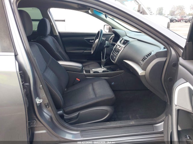Nissan Altima 2.5 S 2017 1N4AL3AP7HC486136 Image 17