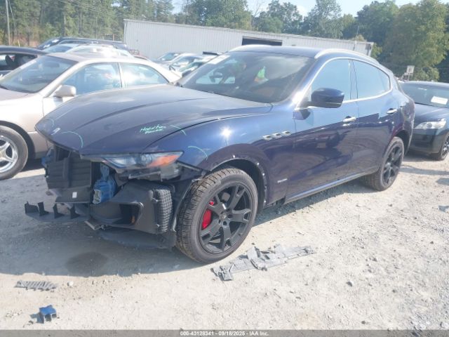 2019 MASERATI LEVANTE ZN661XUL7KX323586 Photo 1