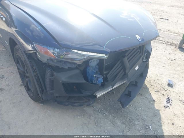 2019 MASERATI LEVANTE ZN661XUL7KX323586 Photo 5