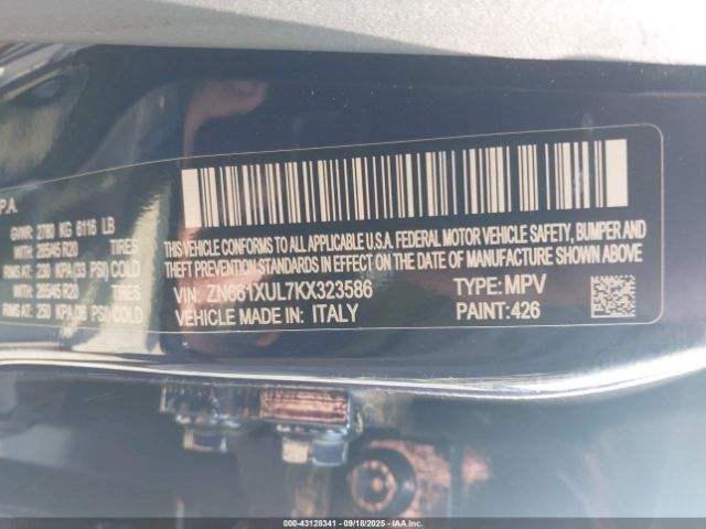 2019 MASERATI LEVANTE ZN661XUL7KX323586 Photo 8