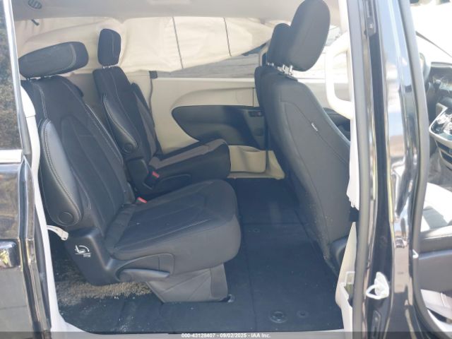 2022 CHRYSLER VOYAGER 2C4RC1CG5NR104512 Photo 7