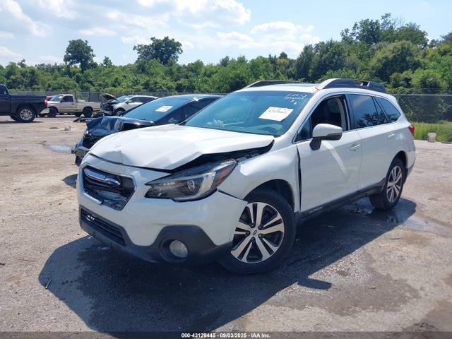 Subaru u4 2018 4S4BSENC8J3355240 Image 2