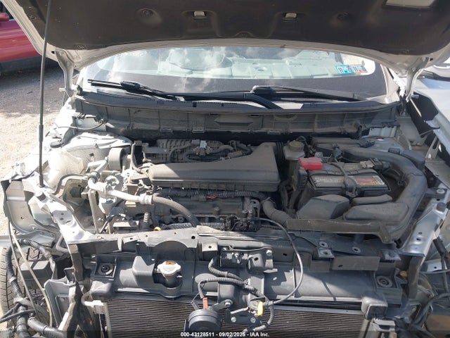 JN8AT2MVXJW348212 Nissan Rogue