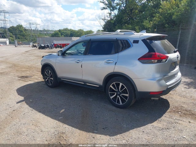 JN8AT2MVXJW348212 Nissan Rogue